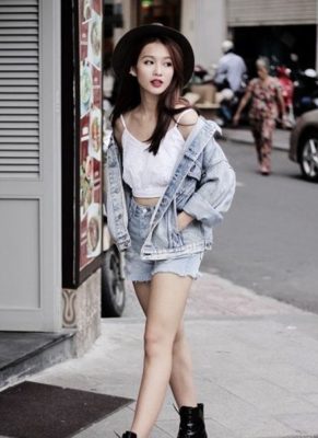 phối đồ với áo khoác jean nữ